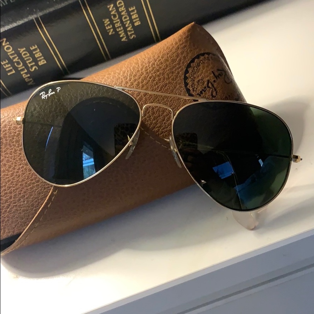 Polarized Ray-ban aviators
